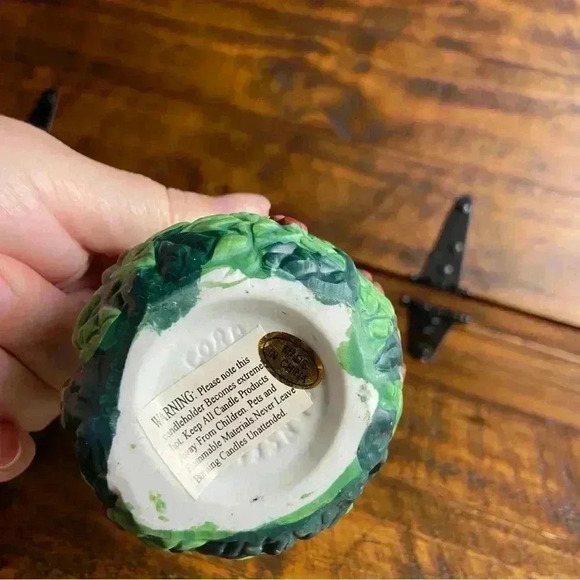 2 Hand painted Holly Tealight Holders - Picture 6 of 8